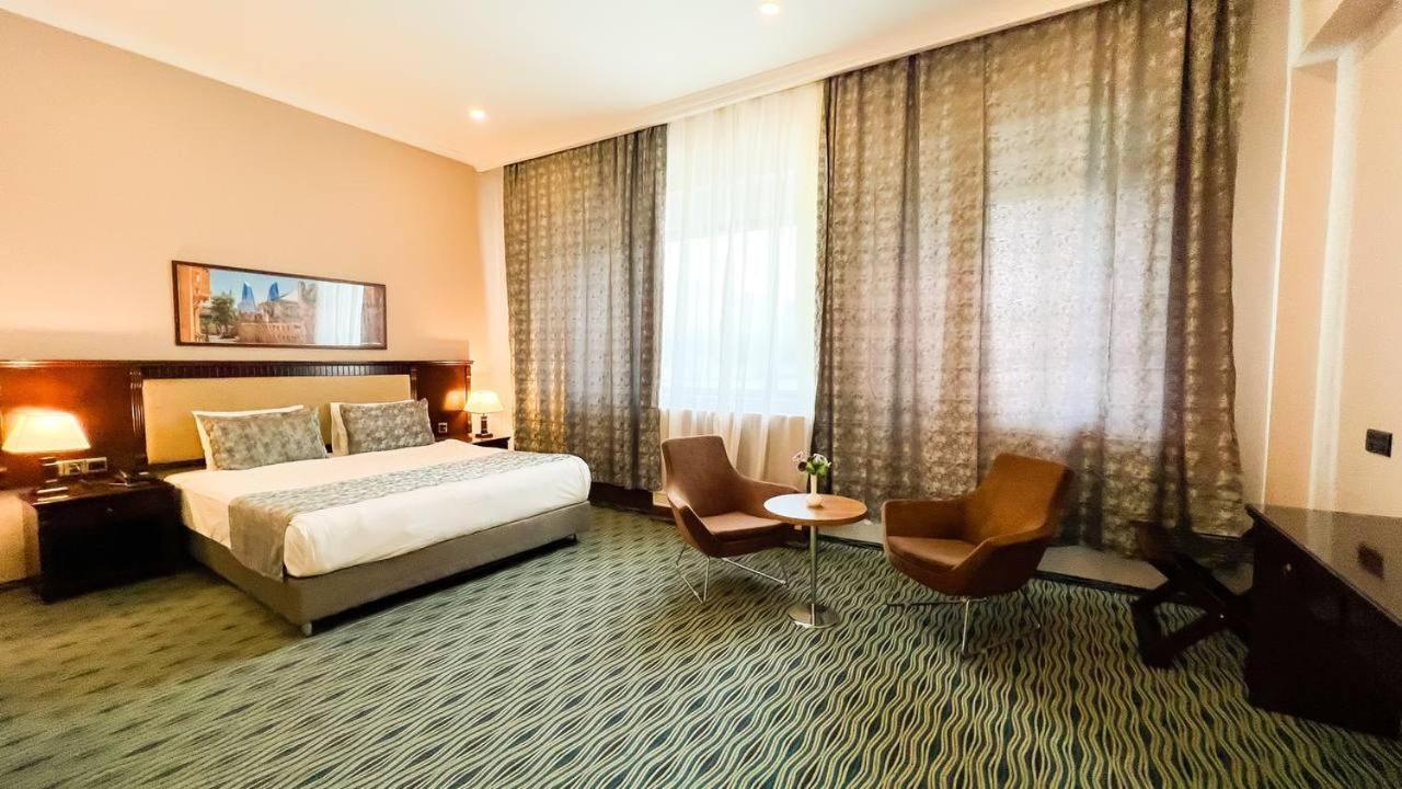 Marine Inn Hotel Baky Esterno foto
