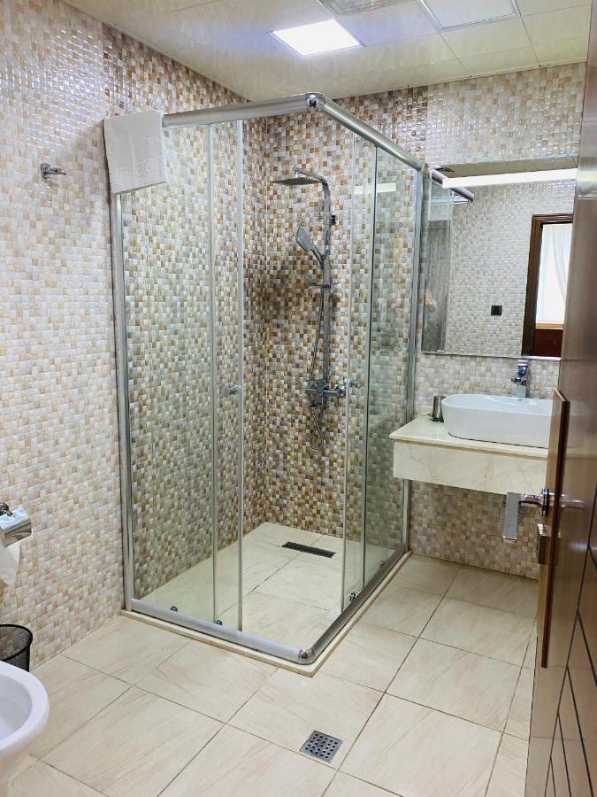 Marine Inn Hotel Baky Esterno foto