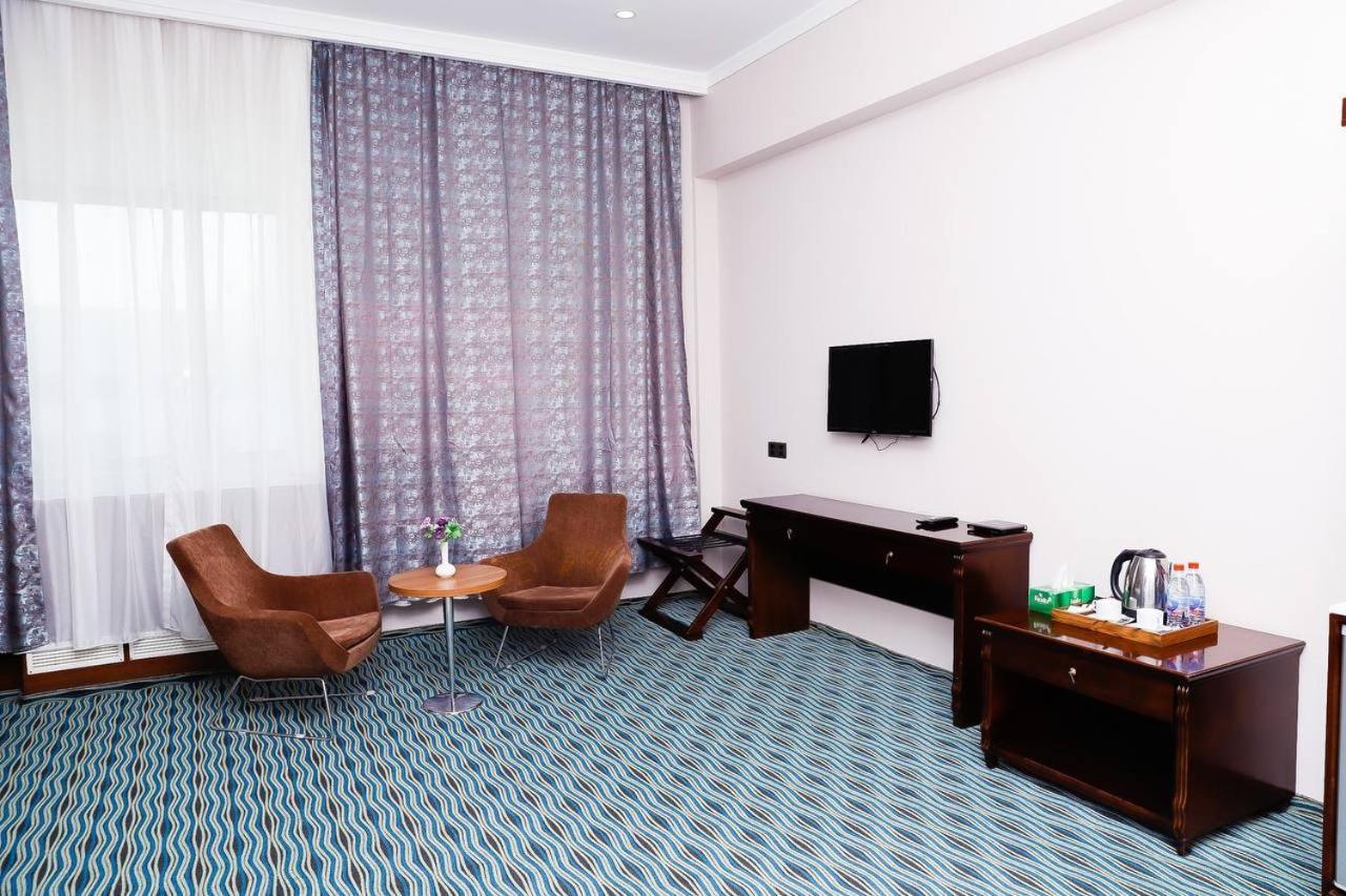 Marine Inn Hotel Baky Esterno foto